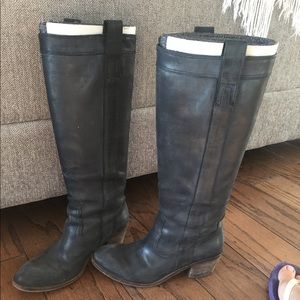 Guess boots